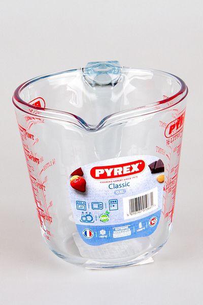 Pyrex Glass Measuring Cup 0.5L