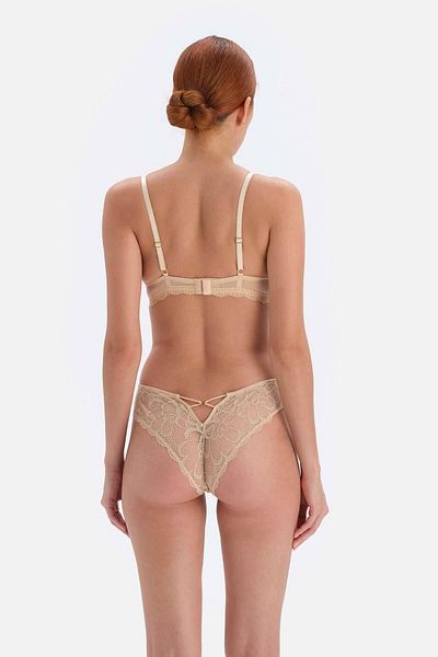 Dagi Beiges Accessoire mit detailliertem brasilianischem Spitzenhöschen
