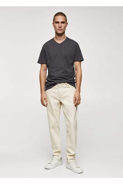 MANGO Man Basic-T-Shirt mit V-Ausschnitt