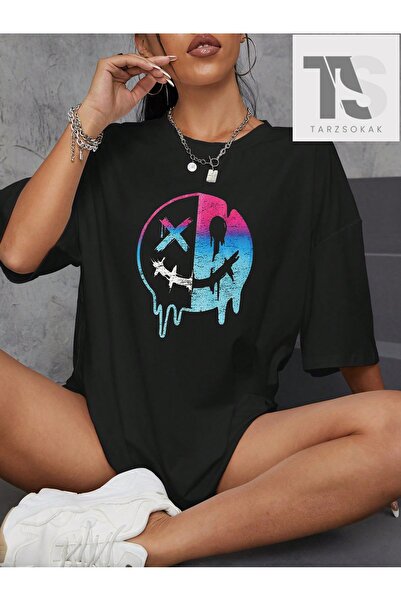 Tarzsokak Tricou Coolane cu imprimeu grafic cu figuri și slogan, cu umerii goi