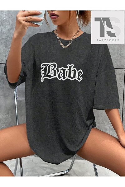 Tarzsokak Tricou Coolane cu imprimeu text și umeri goi