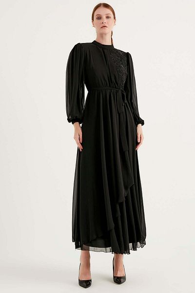 Herita Chiffonkleid mit Spitze