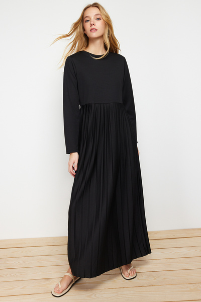 Trendyol Modest Pletené potápěčské šaty v černé sukni TCTAW24EL00000