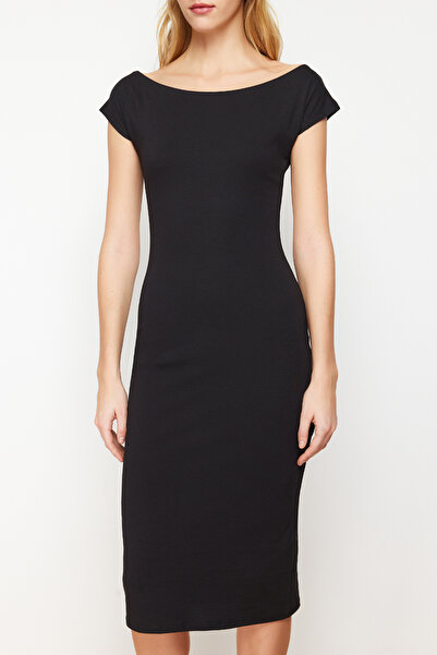 Trendyol Collection Rochie creion midi tricotată flexibilă din bumbac, neagră, cu gât de barcă TWOSS24EL00021