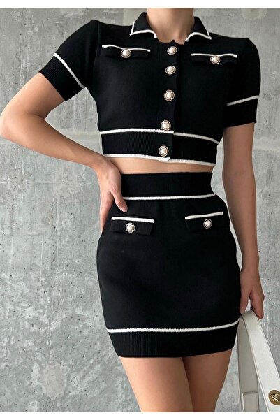 De Pose Γυναικεία Μίνι φούστα με μαύρη πόλο λαιμόκοψη με μαργαριταρένια κουμπ...
