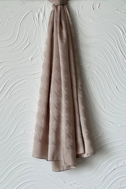 ARMANDA Italian Jacquard Houndstooth Pattern Shawl Mink