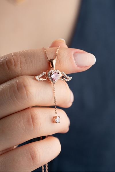 Nereze 925 Ayar Gümüş Rose Kaplama Hareketli Pembe Taşlı Kanatlı Kalp Kolye