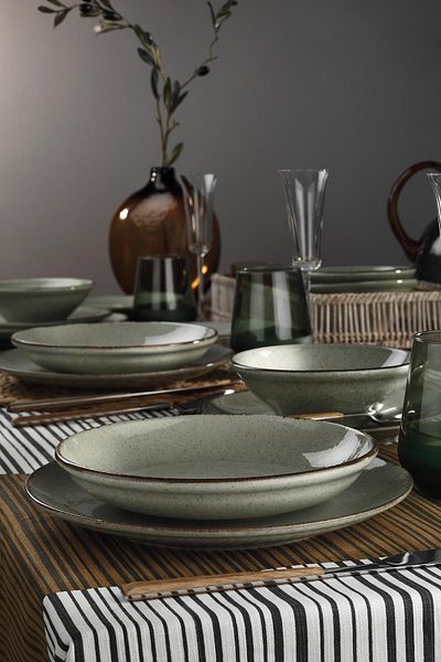Kütahya Porselen BUTAHYA PORCELAIN COLORX 28 CM SHEET PLATE PEARL GREEN