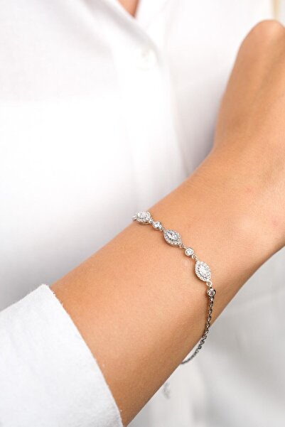Siya Silver 925 Ayar Gümüş Rodyumlu Mekik Zirkon Baget Taşlı Bileklik