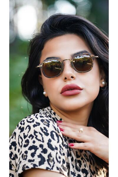 Angel Eyes نظارة شمسية نسائية بإطار مربع من الزجاج البني
