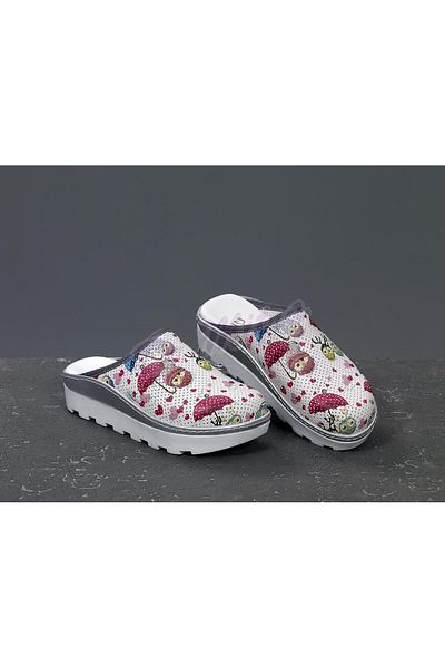 Dr. Mitra Women's Sabo Slippers with Tractor Sole Holes 887