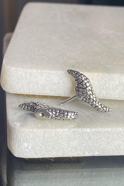 Jaida Moda Tribal Gothic Unisex Sports Earrings - 316l Surgical Steel Horn Model