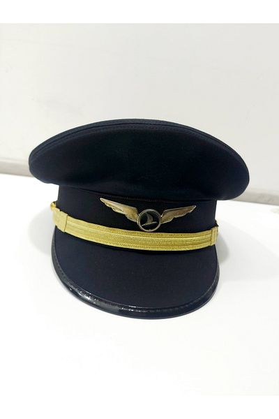 Havacı Uçuş Dünyası Турски авиолинии, лого на Турски авиолинии, шапка на пилот - първи офицер