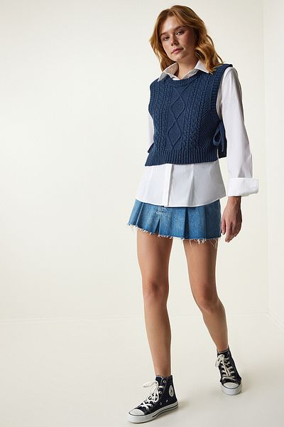 Happiness İstanbul Damen Cropped-Strick-Wildleder mit Motiv zum Binden in Marineblau MW00131