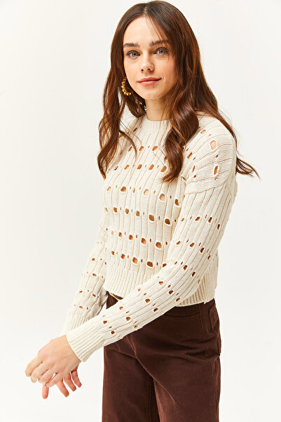 Olalook Kadın Ekru Bisiklet Yaka Delikli Mevsimlik Triko Bluz BLZ-19002475
