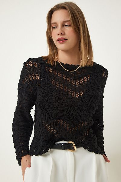 Happiness İstanbul Schwarzer Damen-Strickpullover mit U-Boot-Ausschnitt und durchbrochener Stickerei MW00107