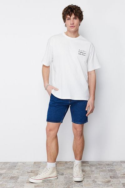 Trendyol Collection Ecru Oversize-Baumwoll-T-Shirt mit Landschaftsdruck – TMNSS24TS00124