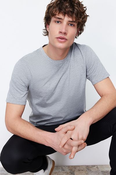 Trendyol Collection Šedé tričko Crew Neck Slim Fit - TMNSS19BO0001