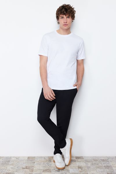 Trendyol Collection Weißes Basic Slim Rundhals-Kurzarm-T-Shirt aus 100 % Baumwolle TMNSS19BO0001