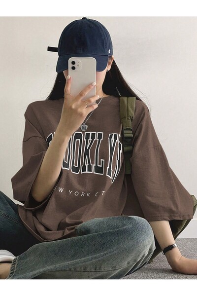 Tarzsokak Letter Graphic Off-Shoulder Oversize T-Shirt