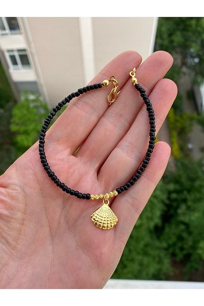 ACCESSORIES WORLD Gold Colored Women's Seashell - Black Bead Detail
