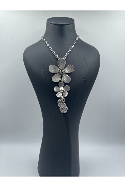 Vesaire Accessories Çiçek Model Gümüş Kaplama Kolye
