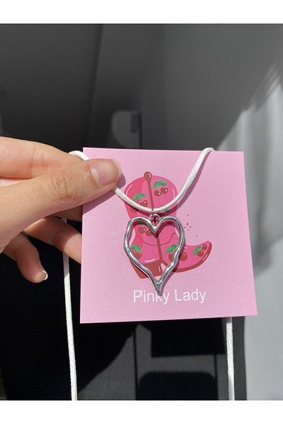 Pinky Lady قلادة بيضاء على شكل قلب