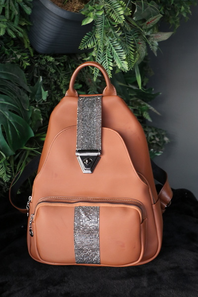 Brono Ayakkabı حقيبة ظهر نسائية من الجلد الساتان للمدرسة اليومية