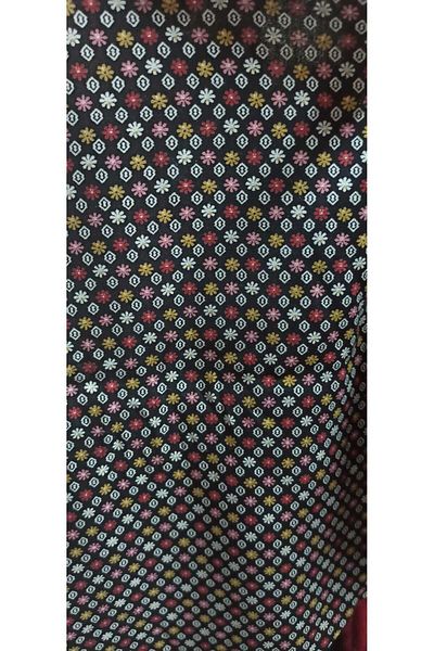 şalvarcı Ένα Shalwar είναι 3,5 μέτρα πολύχρωμο ύφασμα Shalwar