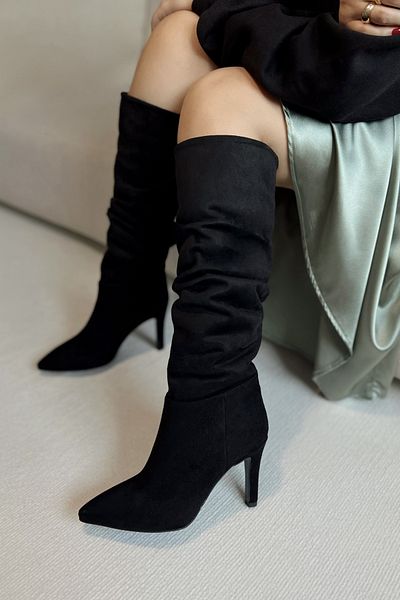 POLKA STORE Diva Heeled Below the Knee Pointed Toe Suede Μαύρες γυναικείες μπότες με φυσούνα