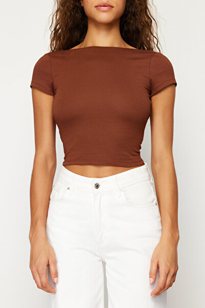 Trendyol Collection Hnědá bavlněná elastická pletená halenka bez zad TWOSS23BZ00912