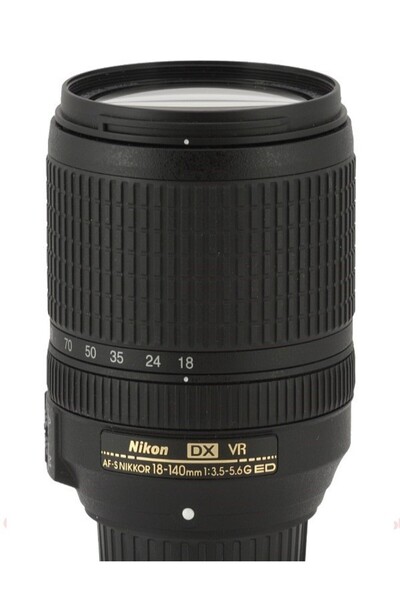 NİKON 18-140 mm VR Lens