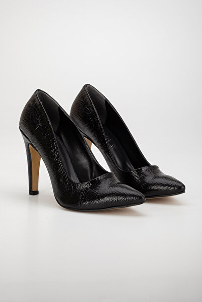 LİLLA Women's Stiletto Thin Heeled Closed Patent Leather Shoes