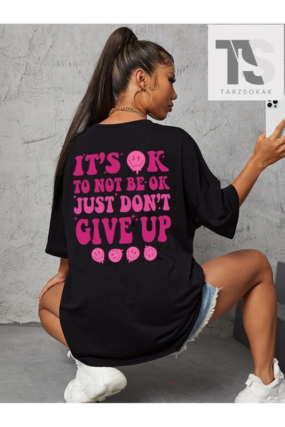 Tarzsokak Tricou cu grafică cu expresii și sloganuri, cu umerii goi