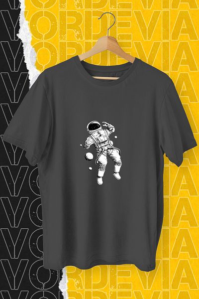 Vordevia Μαύρο μπλουζάκι με στάμπα Astronaut