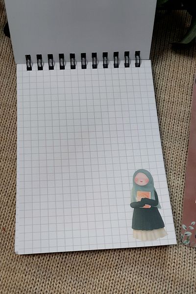 Burak Baskı Tasarım Green Hijab / A-6 Wire Spirally Squares Notepad, Memo Pad & Notepads