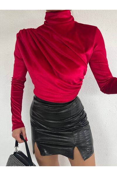 dükkan10butika Kadın Yandan Büzgülü Dik Yaka Kadife Bluz Kırmızı