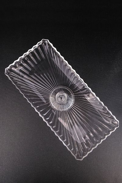Digithome Glass Cake and Cake Presentation Stand Rectangular 37.5 Cm - SN.DMB.010 C1-1-288