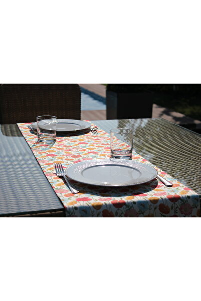 Karma Home Runner cu imprimeu digital cu model de fericici alb