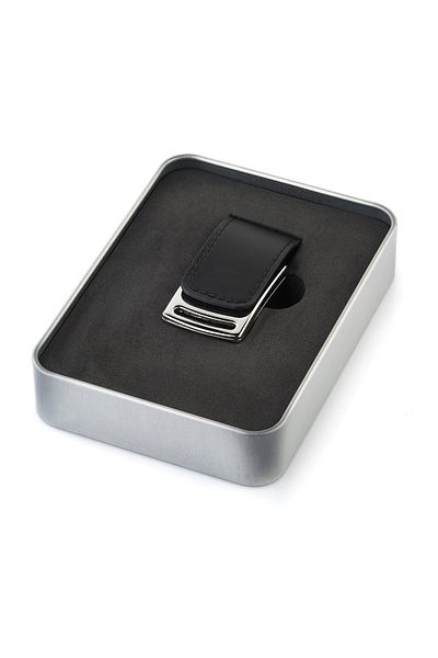 Gülay AVM Metal Boxed Leather Black 32 Gb Capacity USB Memory GLY- 38 Flash Memory