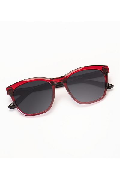 Carmen Cortes Polarized Sunglasses - Stylish and Functional Design