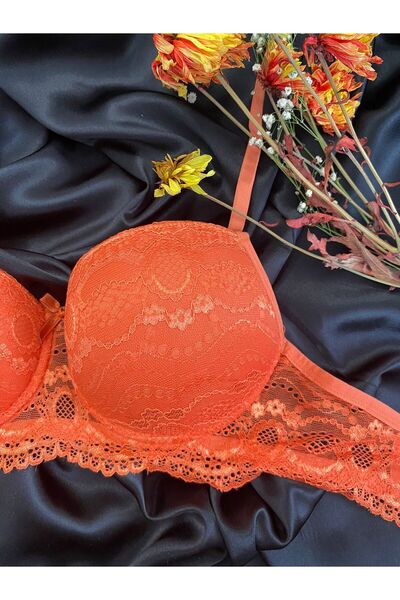 TuncayLea Padded Lace Bra