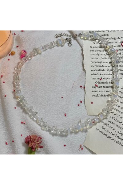 Elifsu Jewelry قلادة من حجر الأوباليت (الصناعي) المكسور