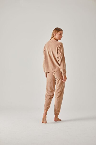 Pamuk & Pamuk Velvet Women's Pajama Set - Beige Wild Stone Printed