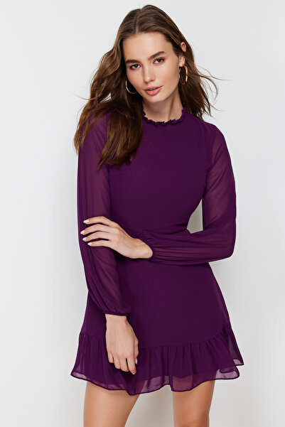 Trendyol Collection Plum A-Line Ruffle Detailní stojací límec Mini podšitý šifon Flight Flight Zimní šaty TWOAW24EL00722