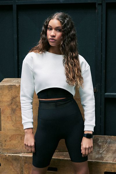 Trendyol Collection Superkurzes gestricktes Sport-Sweatshirt - Ecru, Fleece, Twoaw23Sw00189