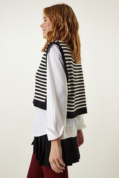 Happiness İstanbul Women's Black Tied Striped Crop Knitwear Sweater MT00149