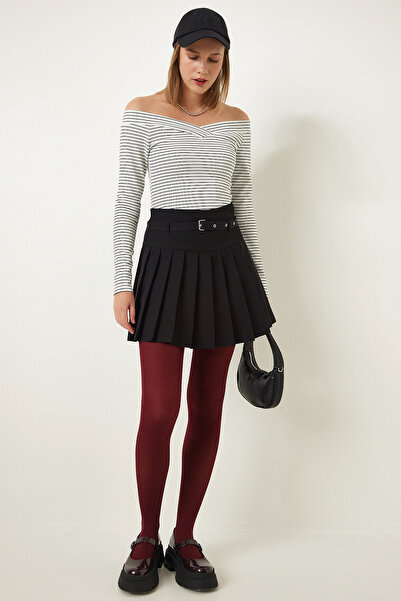 Happiness İstanbul Dámská bílá asymetrická proužkovaná blůza Saran s límcem FF00153