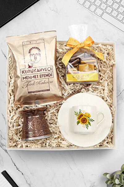 Trendmiya Fincan & Bakır Cezve & Türk Kahvesi & Godiva Napoliten Çikolata Hed...
