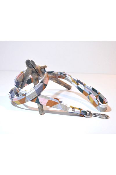 minart design GEOMETRIC TRIANGLE PATTERNED COLORFUL ANTIQUATION STRING
